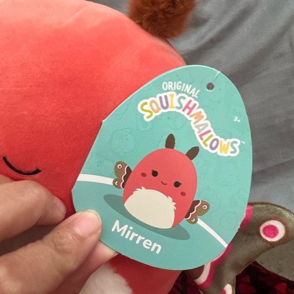 New 8” Mirren the moth Squishmallows - Picture 5 of 7